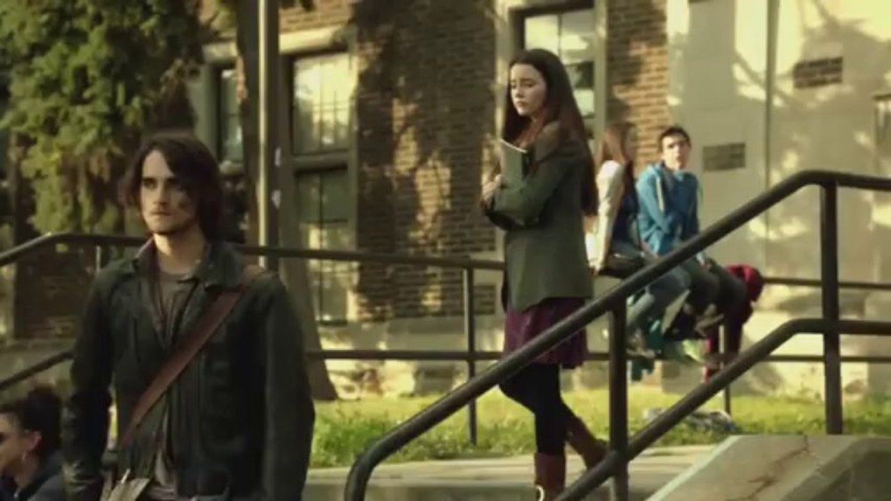 Hemlock Grove Tanıtım ''Çingene'' Türkçe Altyazılı