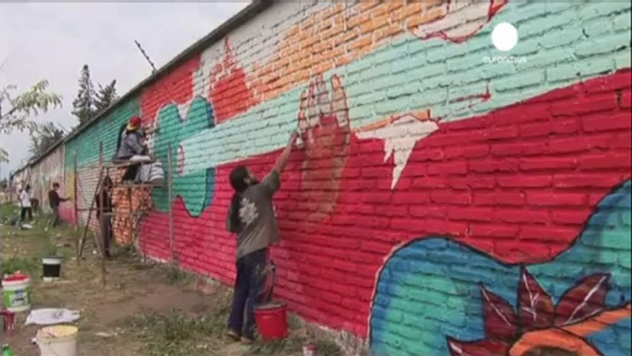Chile dedica un gigantesco mural a Víctor Jara en el...