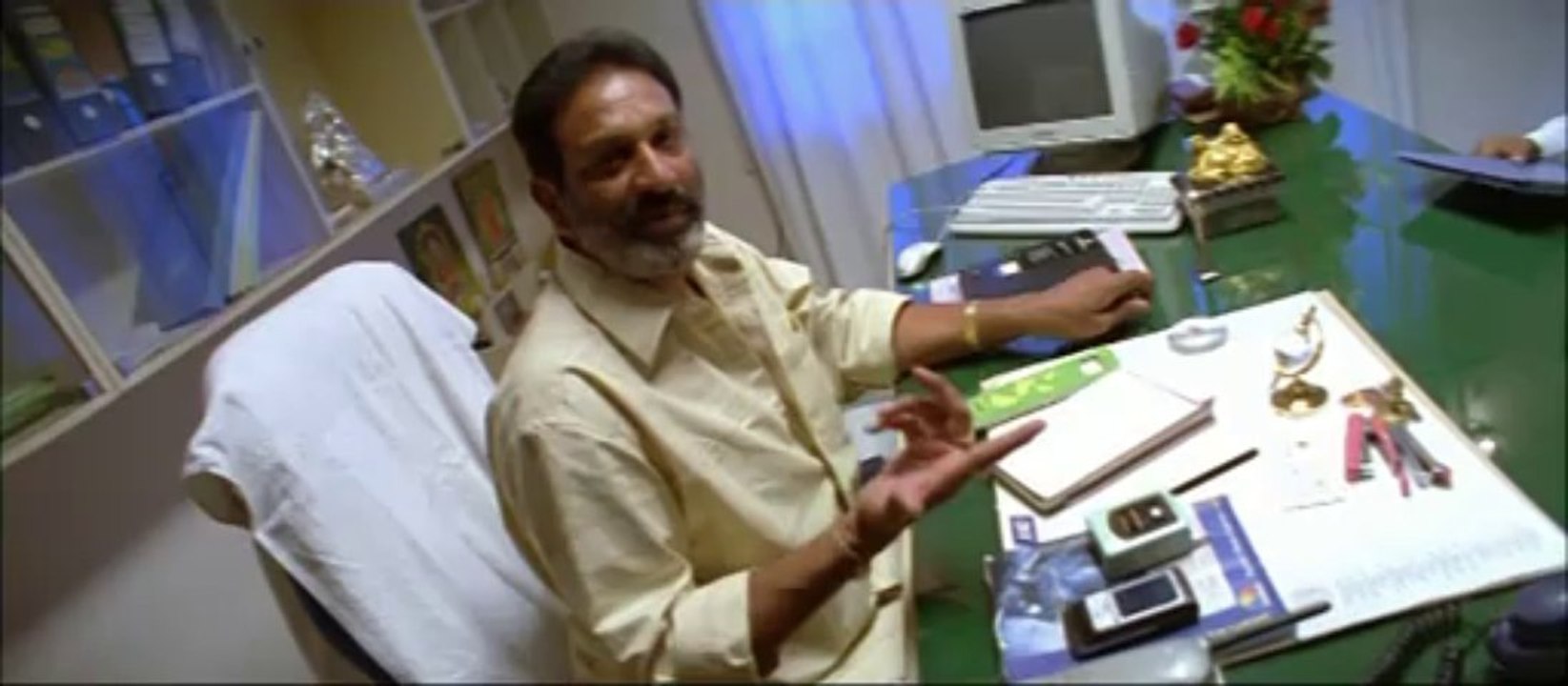 Nenjirukkum Varai_2