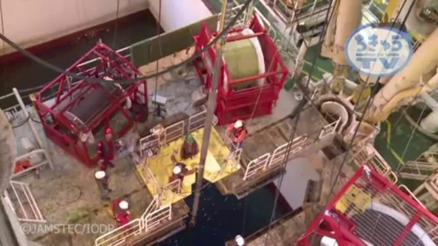 Japan deep sea drilling boat seeks origin of earthquakes