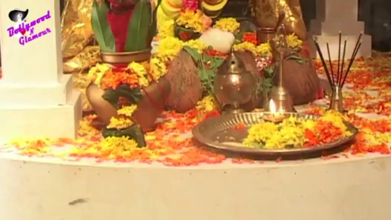 On location of TV Serial ‘Madhubala’ – Saasuma gives blessings to Madhu