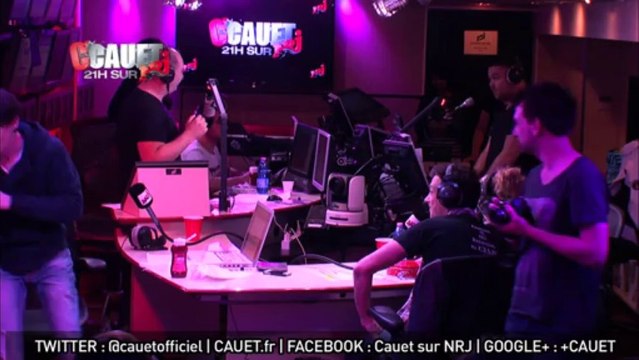 2 personnes du public défoncent Gueguette et Jérémy dans un défi - C'Cauet sur NRJ