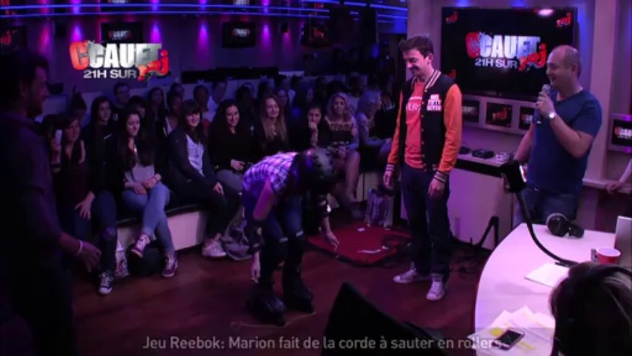 Jeu Reebok- Marion fait de la corde à sauter en rollers - C'Cauet sur NRJ
