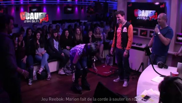 Jeu Reebok- Marion fait de la corde à sauter en rollers - C'Cauet sur NRJ