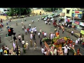 For the love of God: Ganpati Visarjan in Mumbai
