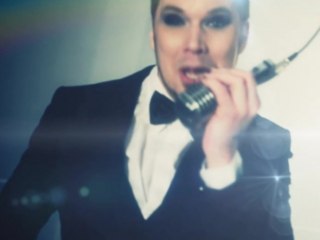 Blowsight Delivers an Electrifying Performance in 'Hit On The Radio' 🎶