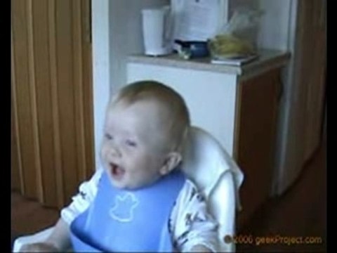 Bébé pété de rire
