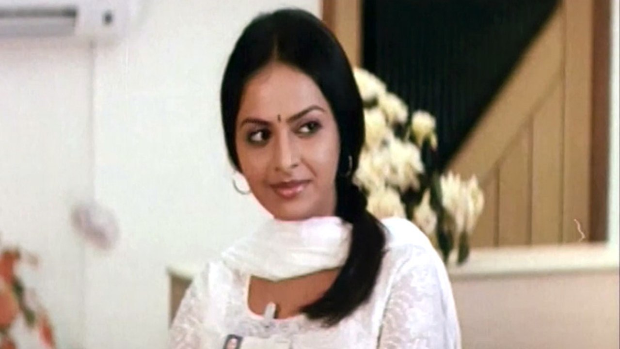 Holi  Movie Cuts-02 - Uday Kiran, Richa Sharma, Sunil, LB Sriram, Benarjee, Sudha - HD