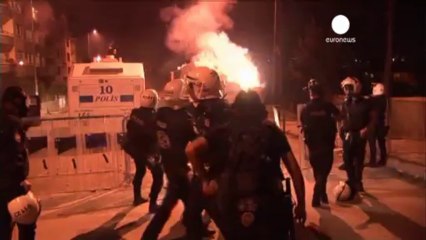 Turkey: Riot police confront anti-government protesters