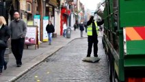 How to unload beer Kegs in dublin. Irish method! Really??!