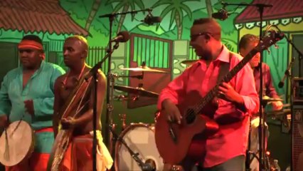 APOLONIA -   Zancèt  avec Les Tambours Sacrés - LIVE Les 20 Ans