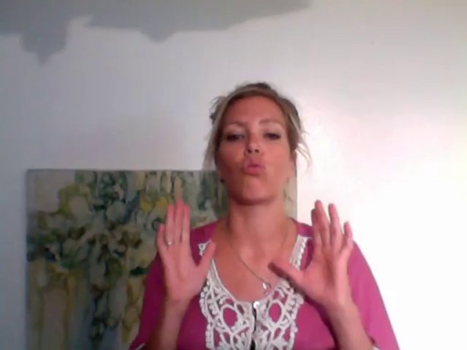 Molly shares The Anti Aging Power of Hyaluronic Acid Serum