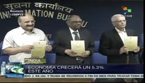 Pese a caída de la rupia, continuará auge económico de India
