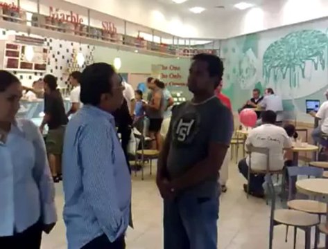 bilawal and bakhtawar bhutto zardari with asif zardari dubai 2008