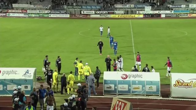 Chamois Niortais (NIORT) - Clermont Foot (CF63) Le résumé du match (6ème journée) - 2013/2014