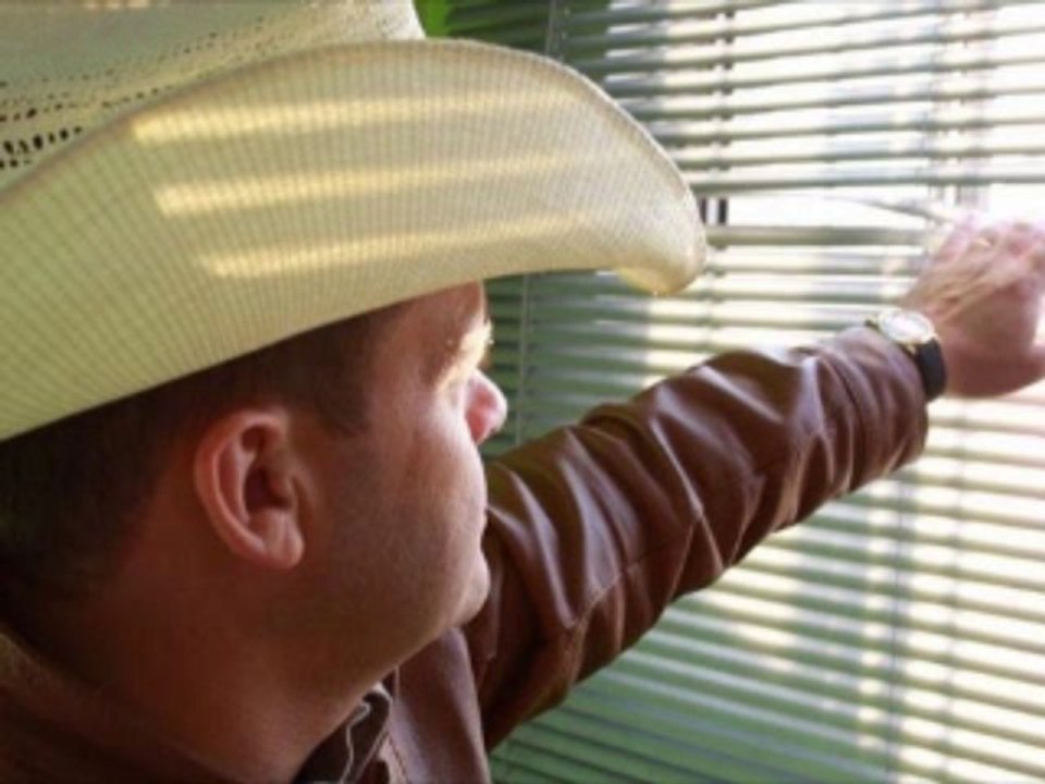 Luke Strada - Festa de rodeio (CANTOR SERTANEJOS UNIVERSITARIOS)