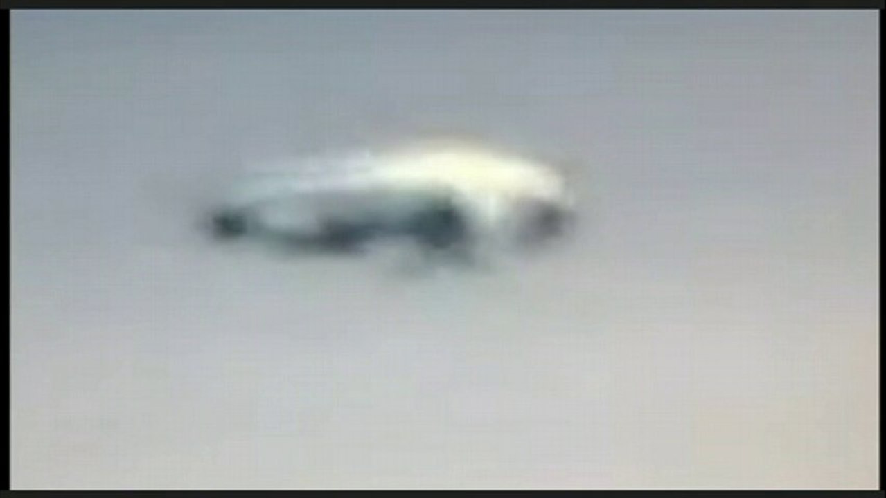 UFO X 2: Different craft, different places, different times, same E.T.'s... 14-9-2013