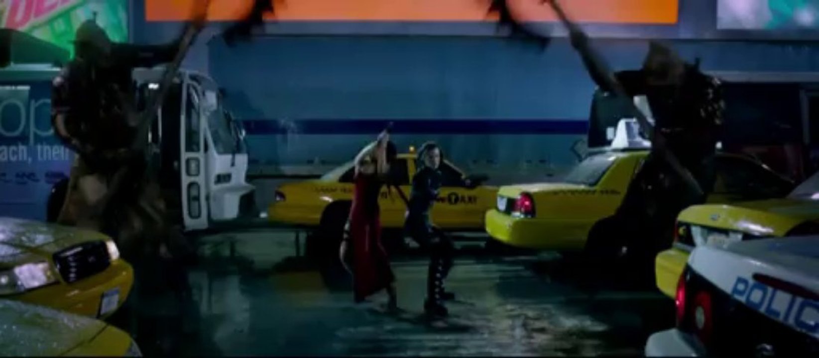 Resident Evil Retribution This is War