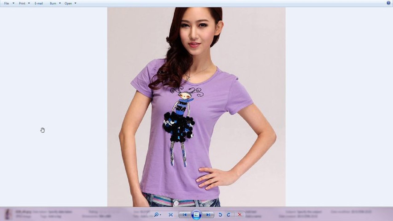 เสื้อยืดคอกลมขายส่ง นำเข้า ฟรีไซส์ สีม่วง - พร้อมส่งQI029 ราคา670บาท