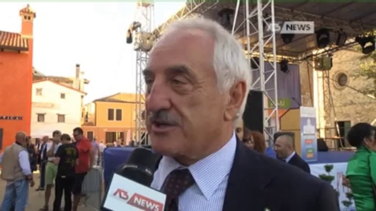 LARGHE INTESE, AVANTI TUTTA
