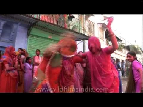 Rajasthani women dancing on dhol beats during Holi celebration in the state