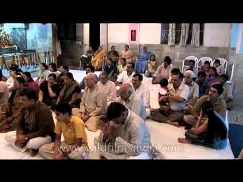 Devotees engrossed in rocksatsang