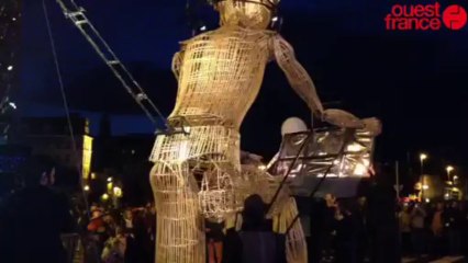 Laval. La foule à la dernière danse des Veilleurs