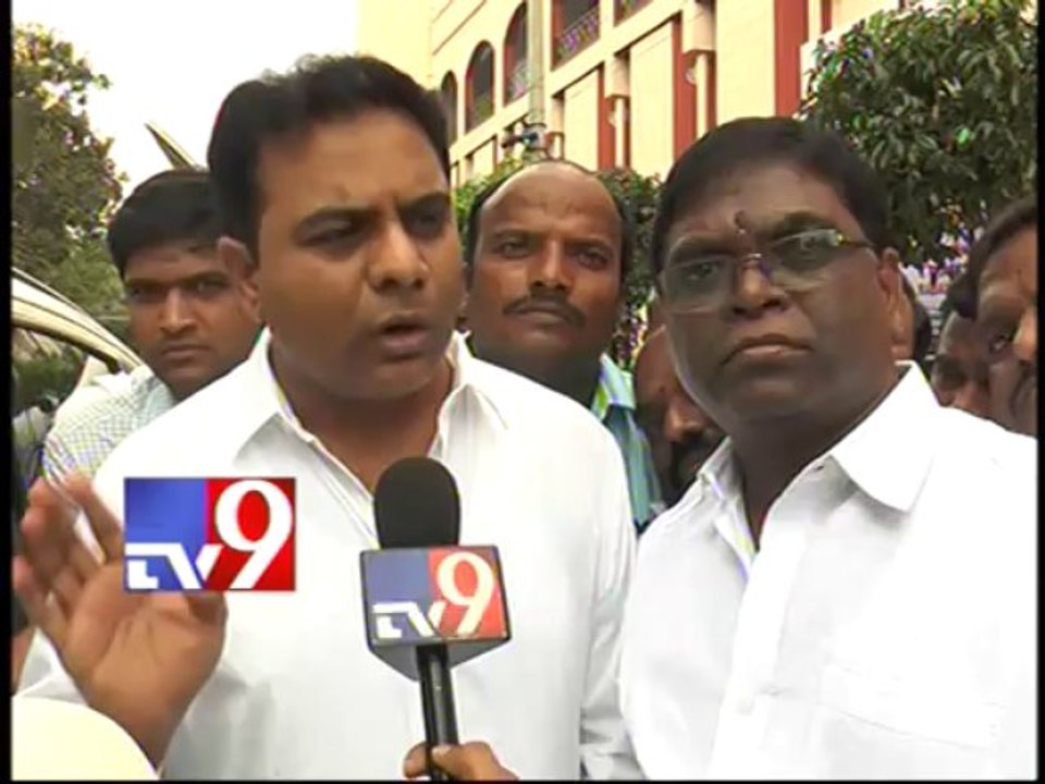 KTR fires on Kavuri and Chiranjeevi