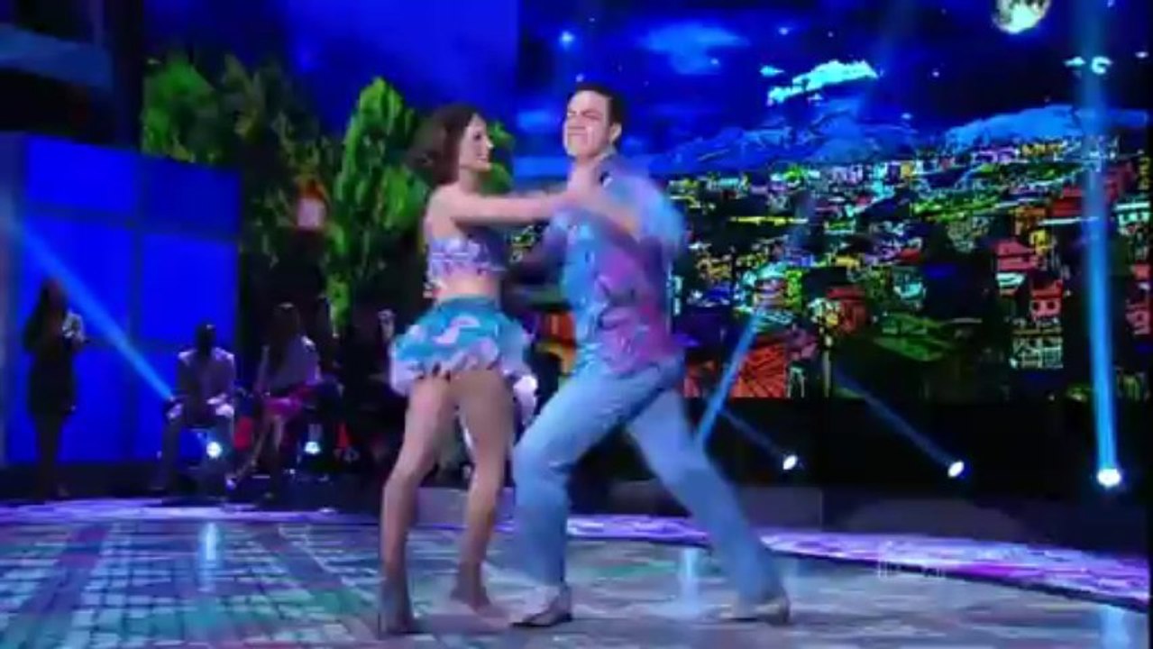 Carol Castro no Samba