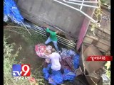 Tv9 Gujarat - 7 killed, over 30 injured as truck overturns during Ganesh Idol immersion ,Junagadh