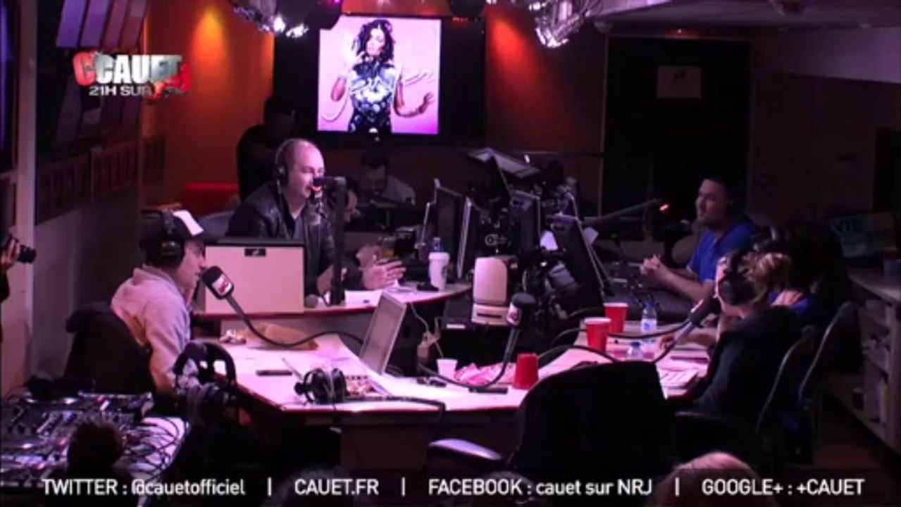 Jenifer prête à embrasser Cauet sur la bouche - C'Cauet sur NRJ