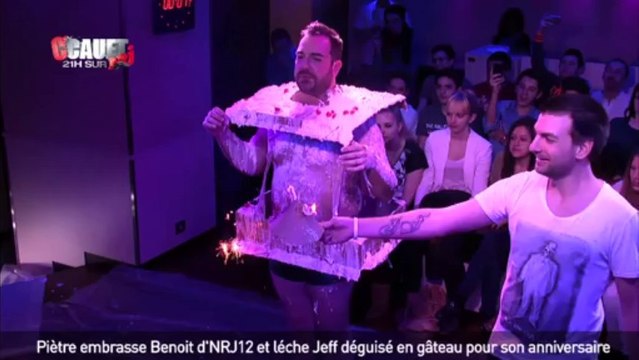 Piètre embrasse Benoit d'NRJ12 et léche Jeff pour son anniversaire - C'Cauet sur NRJ