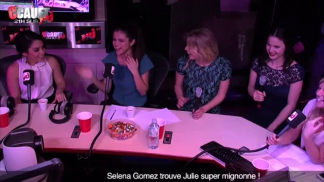 Selena Gomez trouve Julie super mignonne ! - C'Cauet sur NRJ