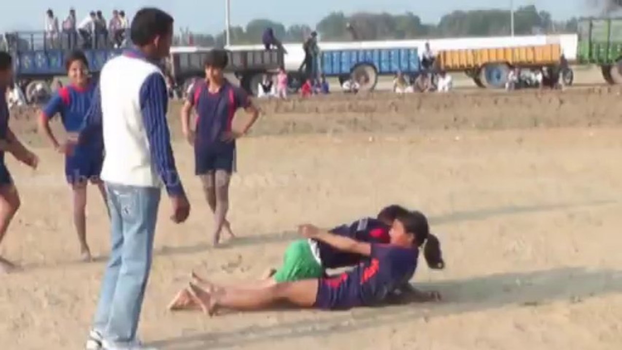 Catcher Best Catch 11 - FreeStyle Girls Kabaddi Tournament 2013 Match 10