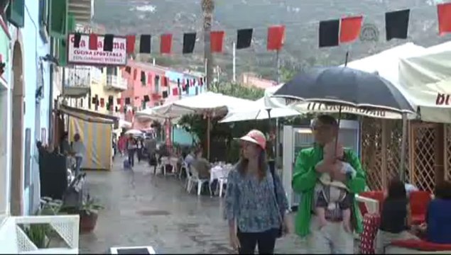 Dev kruvaziyer için dev operasyon