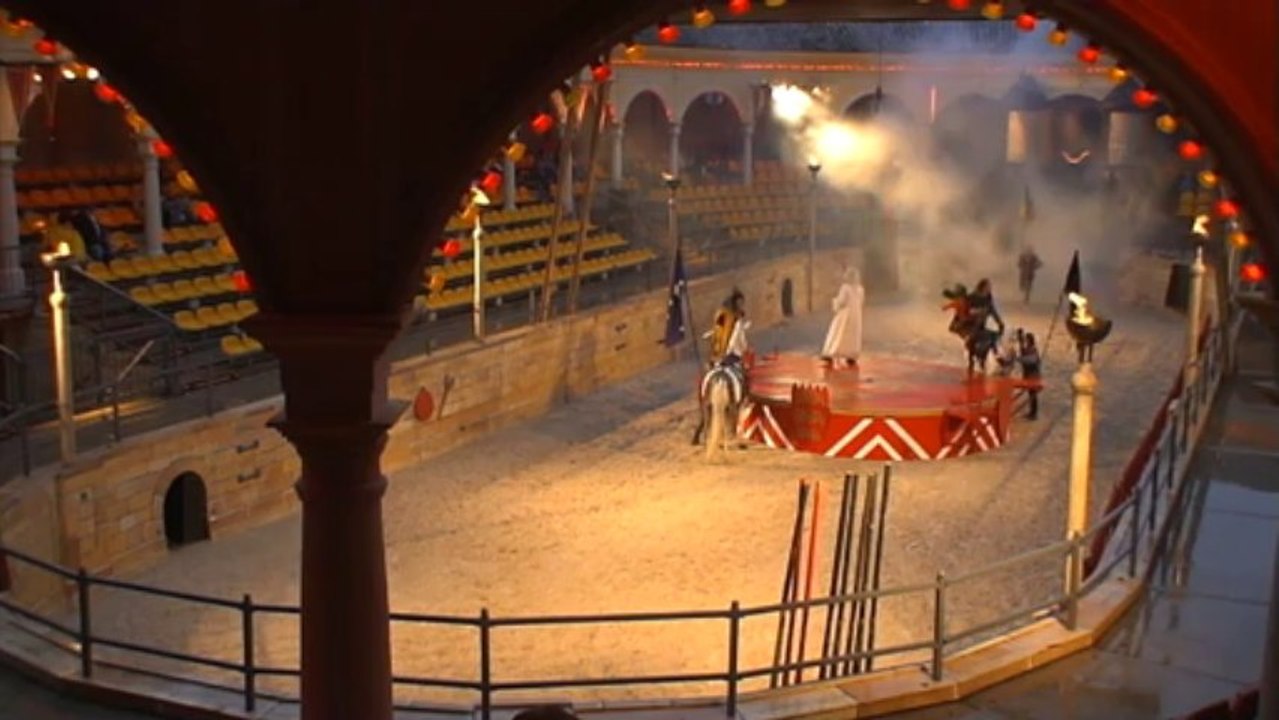 ARENA-SHOW 2010 - L'Epée Du Roi ARTHUR (Dernier Show)