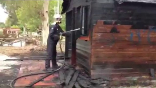 Κάηκε το σπιτάκι του Αι Βασίλη στο Πάρκο του Λαού