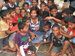 Shahid Kapoor Spends Time With Kids