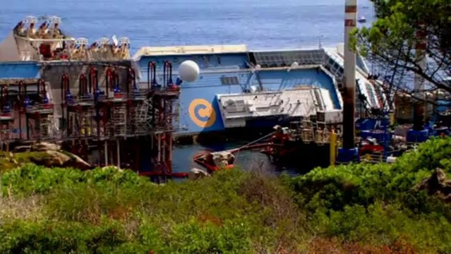 Costa Concordia: Operation to salvage stricken ship begins