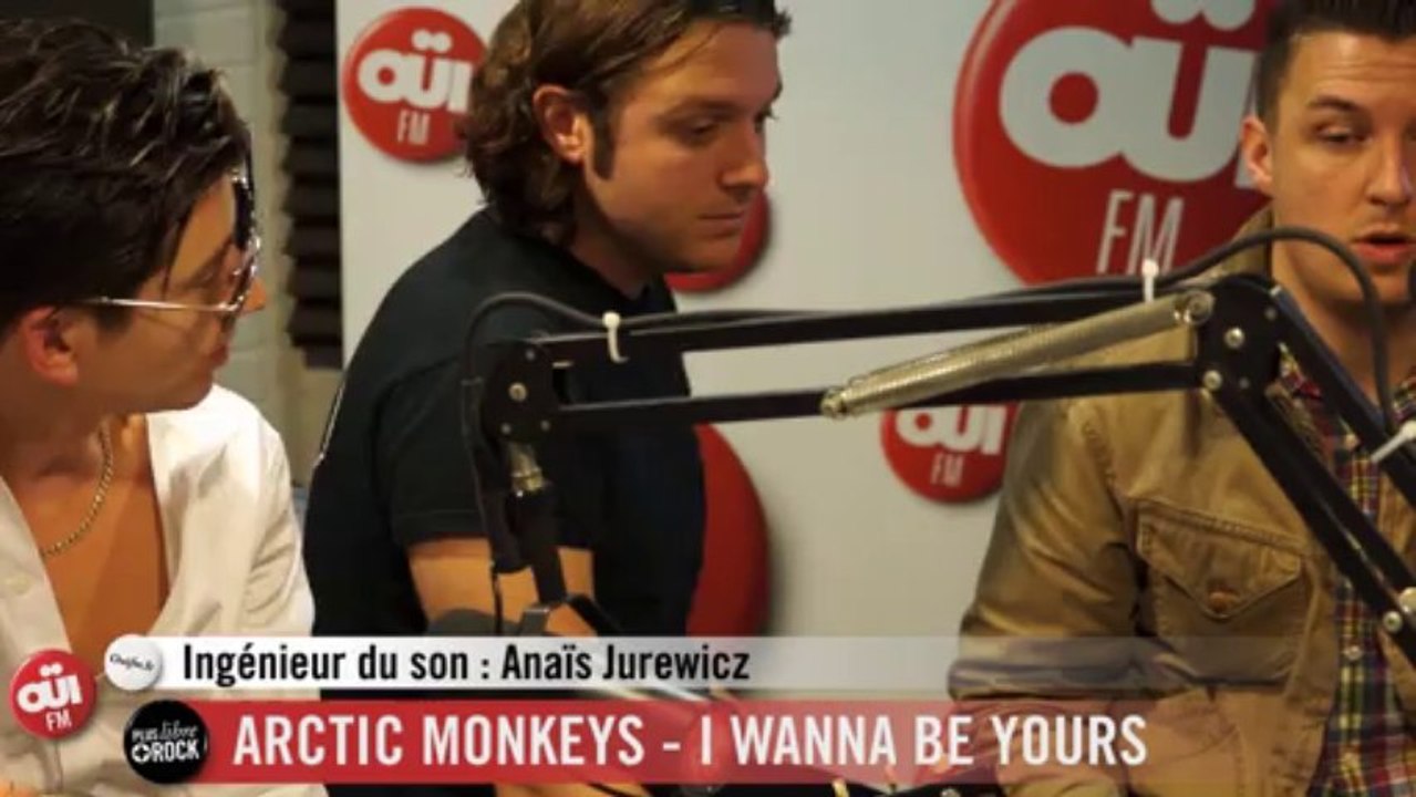 Arctic Monkeys - I Wanna Be Yours - Session Acoustique OÜI FM