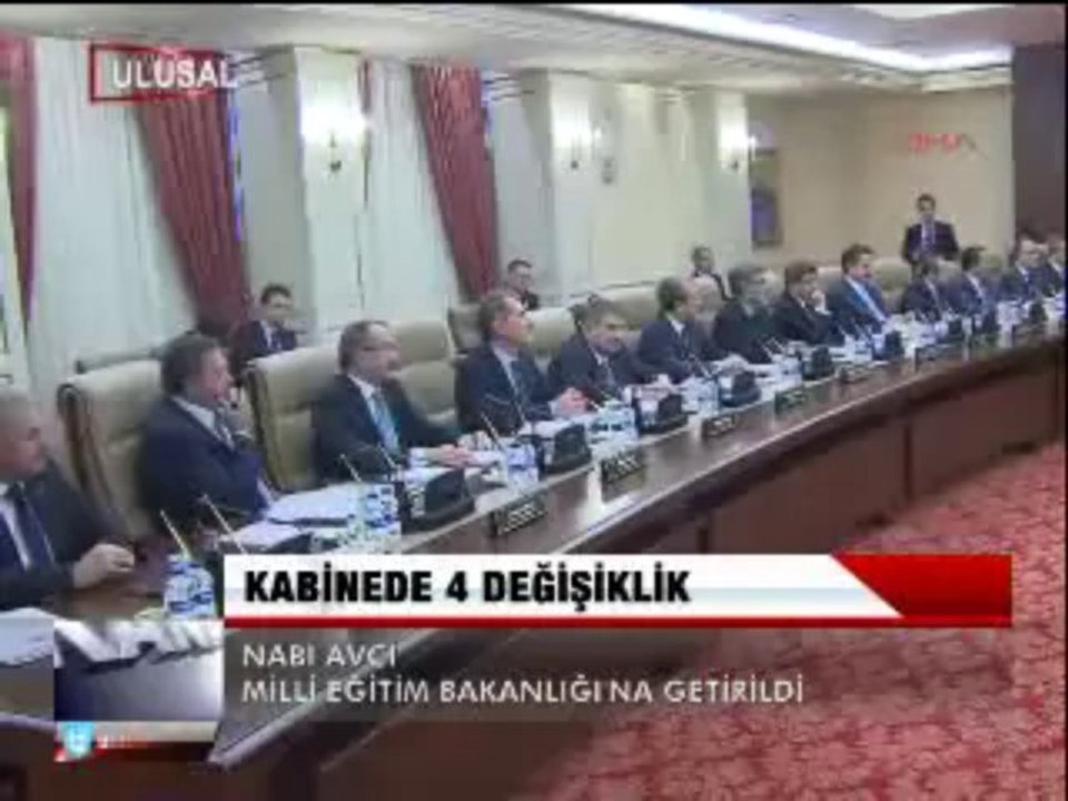 4 BAKAN DEĞİŞTİ