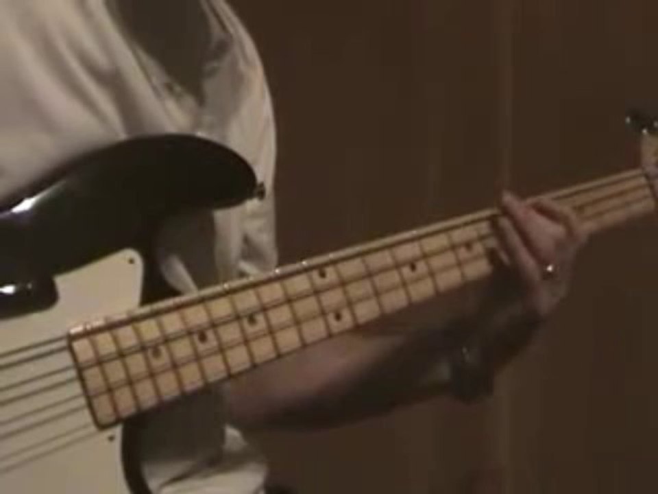 Learn Bass Guitar Online