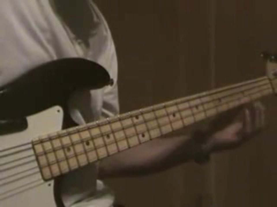 Learn Bass Guitar Online