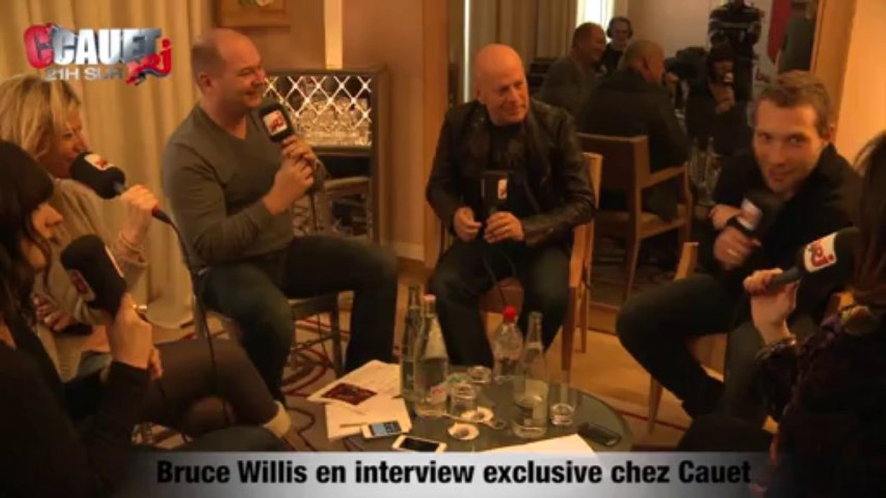 Bruce Willis en interview exclusive chez Cauet - C'Cauet sur NRJ