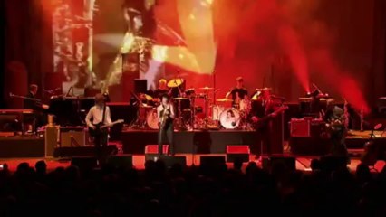 Bryan Ferry - If There Is Something (Live in Lyon)