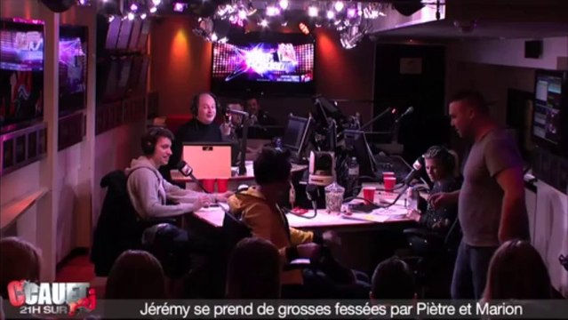 Jérémy se prend de grosses fessées par Piètre et Marion - C'Cauet sur NRJ