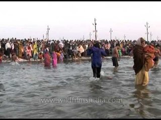 The world's largest gathering of people - Ardh Kumbh, 2007