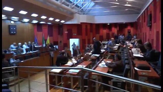 Napoli - Slitta voto sfiducia a Tommasielli, priorità al Bilancio -2- (16.09.13)