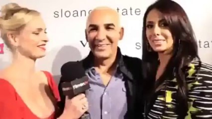 Röportaj sırasında osuran adam