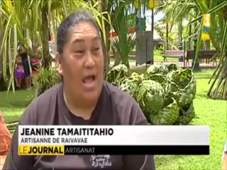 Un grand salon de l'artisanat pendant le Beach soccer
